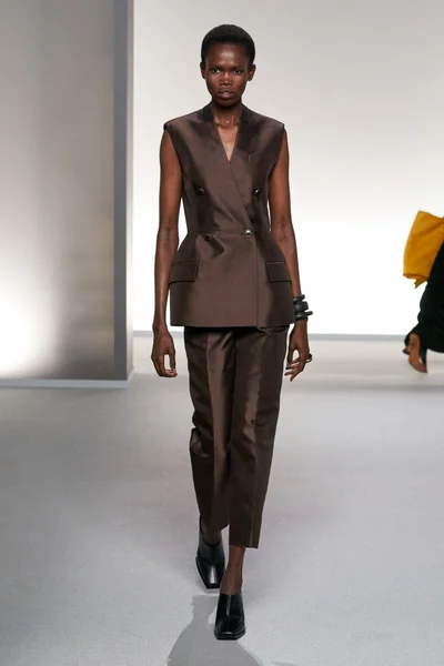 Look 55